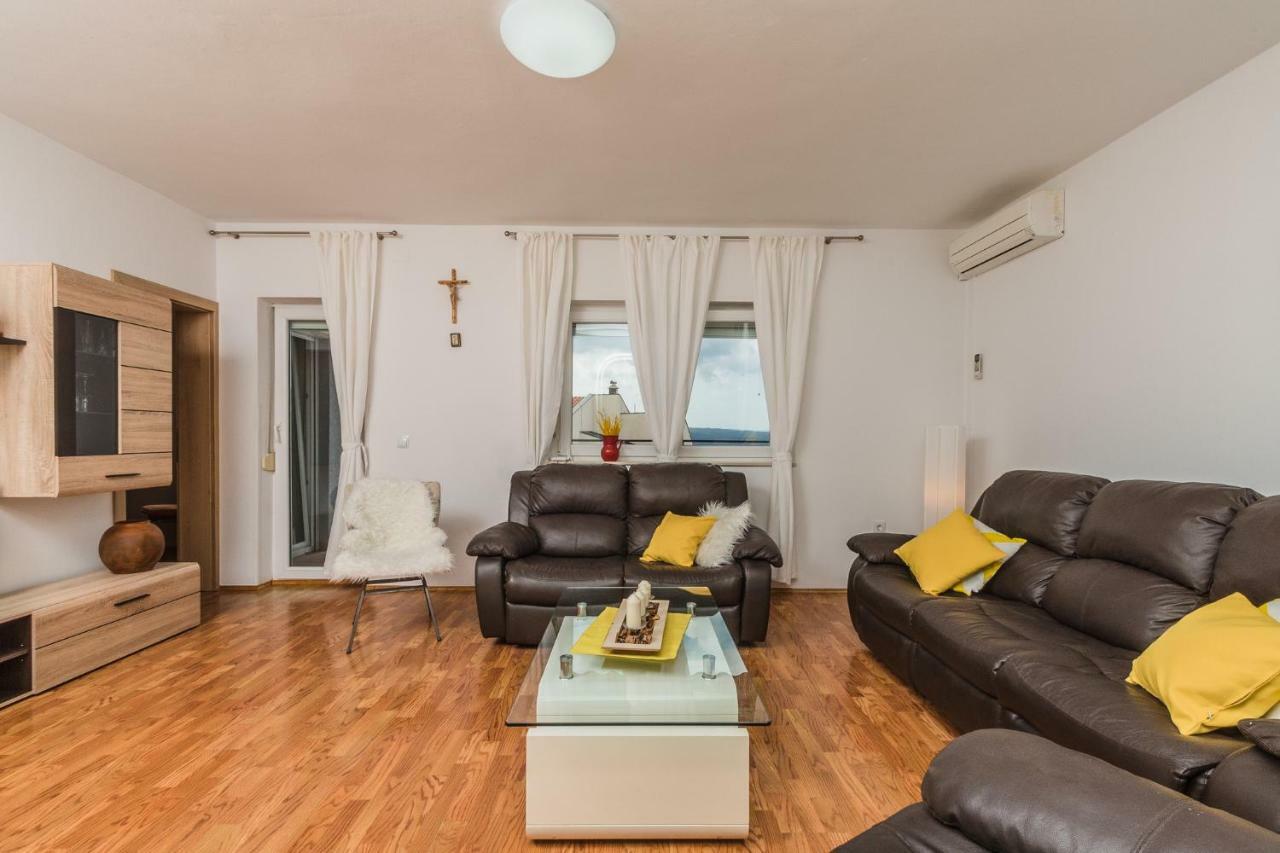 Matosic Apartment *